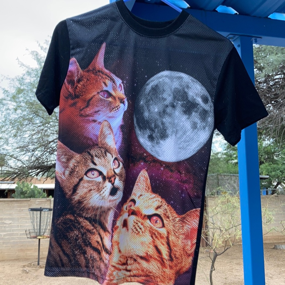 DONATING 1/9/23 IF NOT SOLD
Space Kitty T-Shirt
